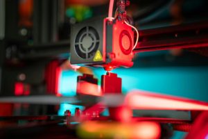 Scopri di più sull'articolo Che cos’è la stampa 3D: guida completa per le aziende che non la conoscono (e dovrebbero usarla!)